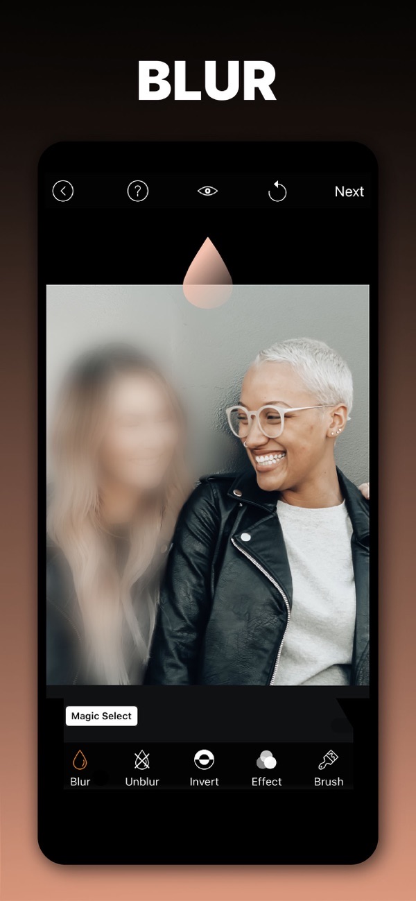 Blur Photo Effect Background screenshot: blurring a face to censor a photo